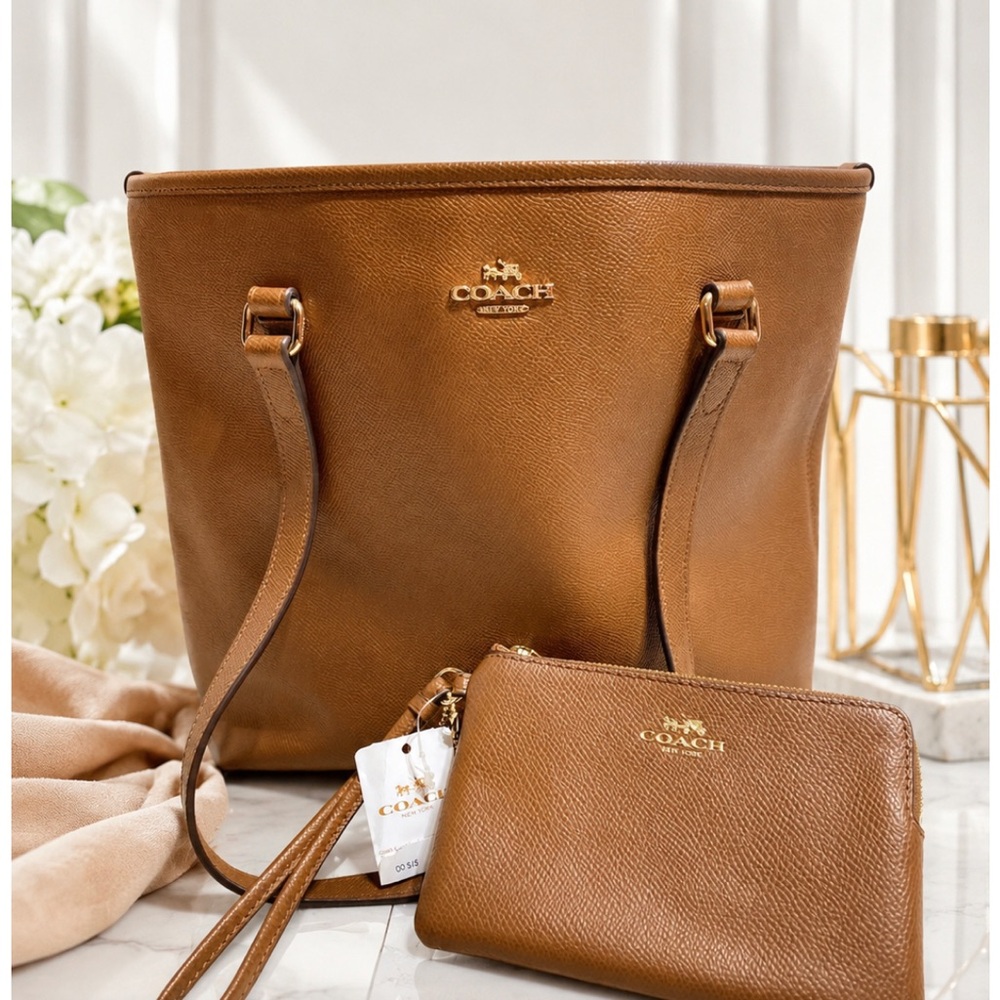 COACH Pebbled Leather Tote Bag + Wristlet Wallet Set Brown Gold Hardware
